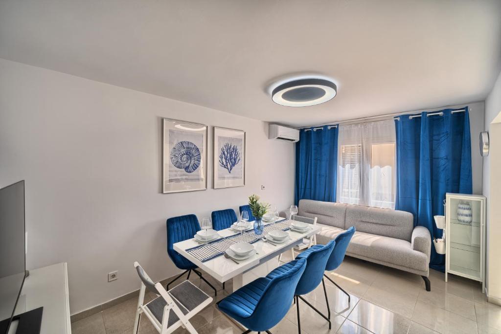 Vila Blue Pearl