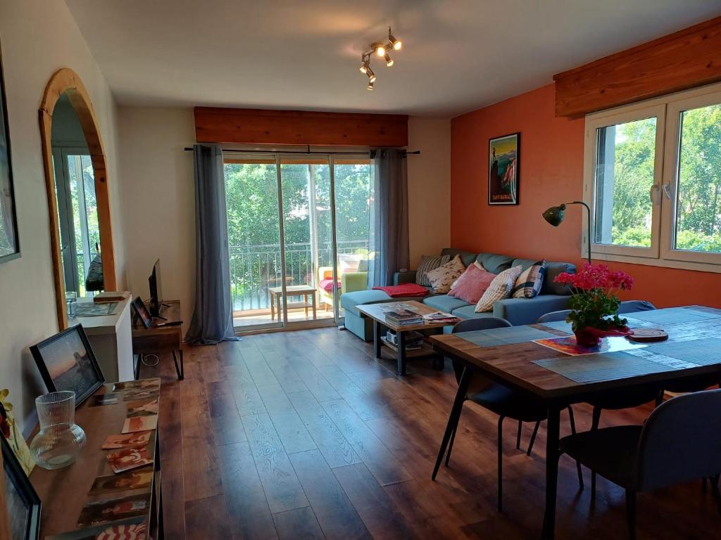 Peaceful 2 bedroom apartment in St Raphael