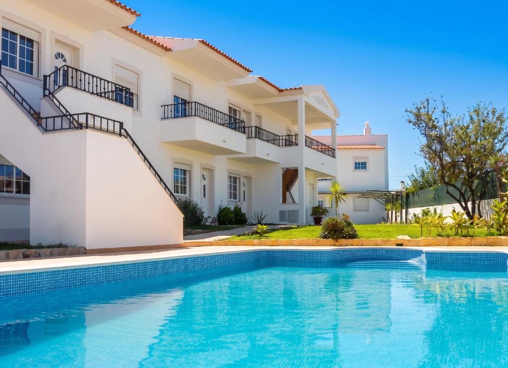 Charming apartment with shared pool in Albufeira - 60 m²