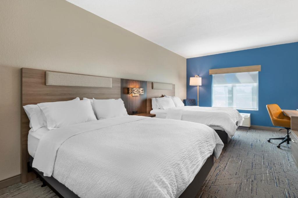Holiday Inn Express & Suites Northwood by IHG - Quarto Standard