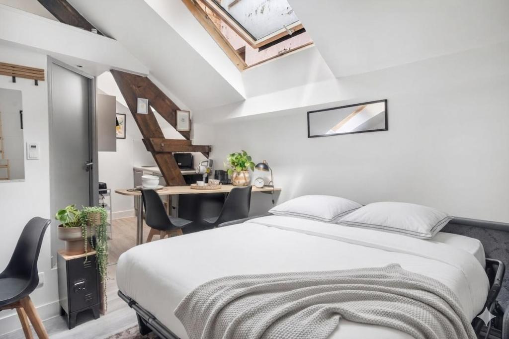 Cozy Studio - Eiffel Tower