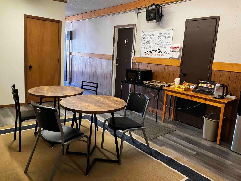 Denali RV Park & Motel - Economy Twin Room