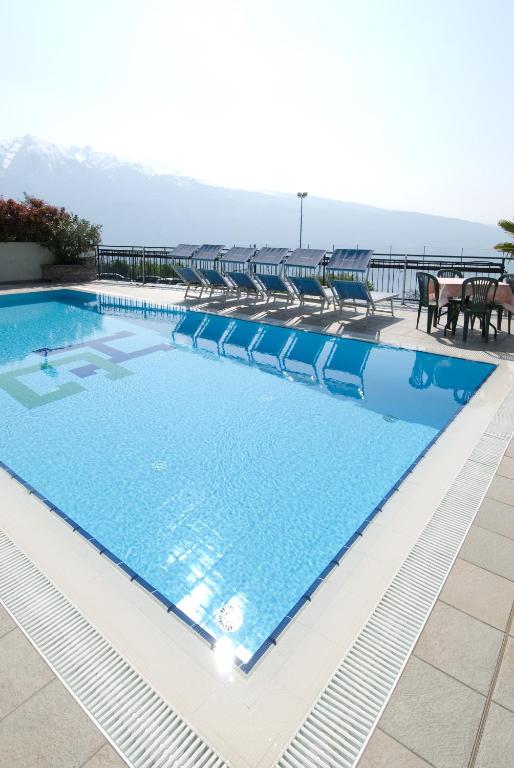 Bazén v ubytování Hotel Gallo nebo v jeho okolí