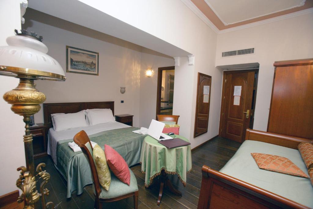 Domus Florentiae Hotel - Resim 35