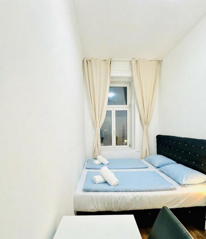 Spacious 5BR Living Near Atzgersdorf Station