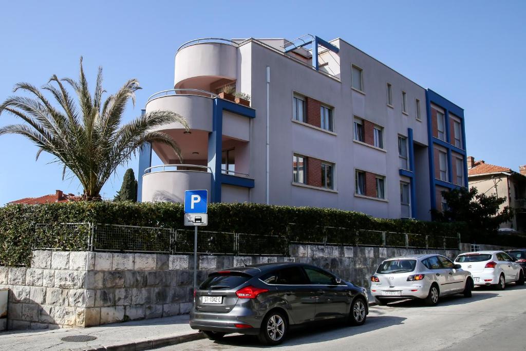 Budova, v ktorej sa apartmán nachádza