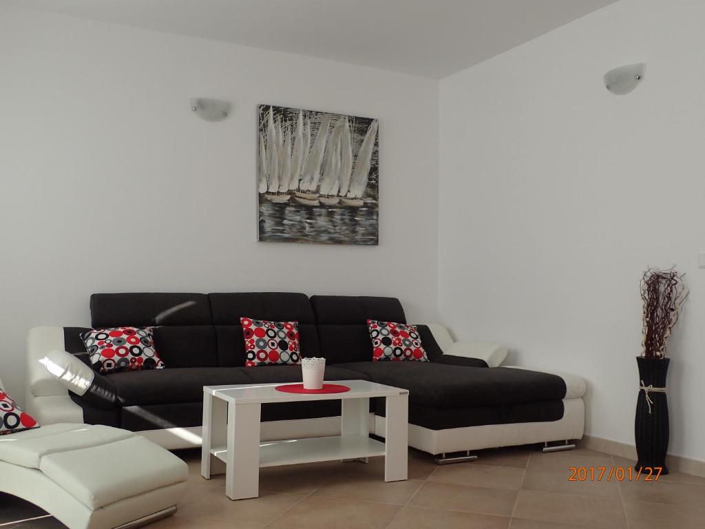 Posedenie v ubytovaní Apartment Villa Bonadea