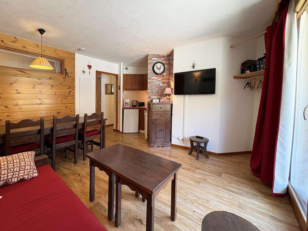 Appartement 8 pers avec piscine chauffée et sauna, balcon exposé Ouest, Orres 1800 - FR-1-322-202