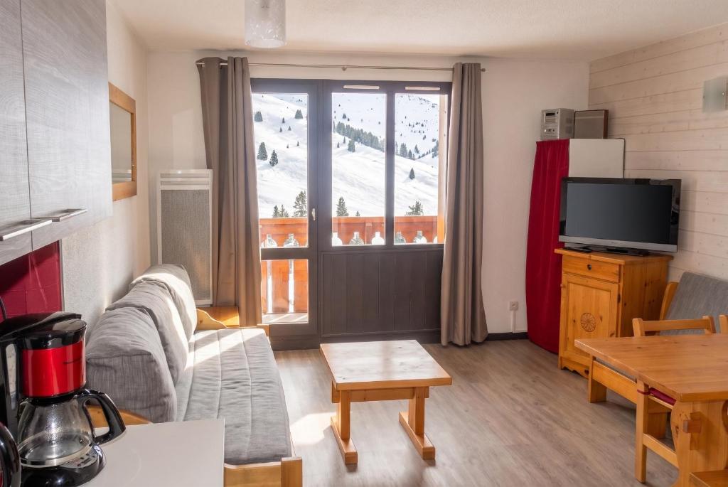 Appartement charmant à La Plagne-Tarentaise avec balcon & vue