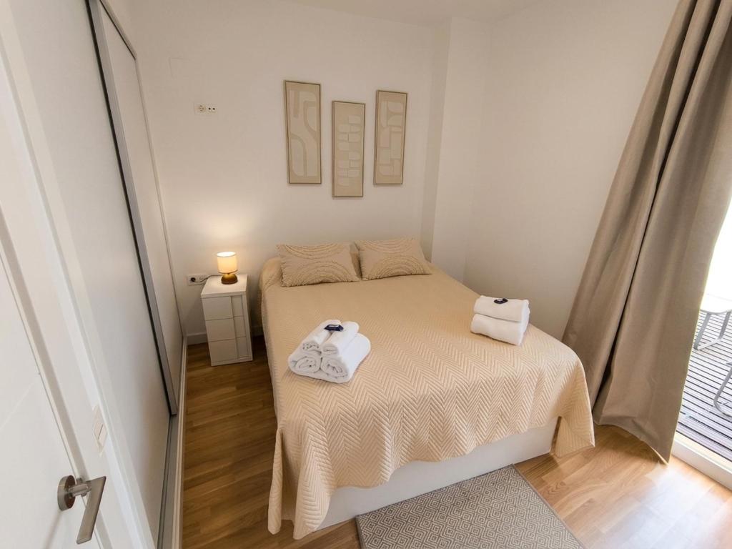 B-B Apartment 10min walk to the beach