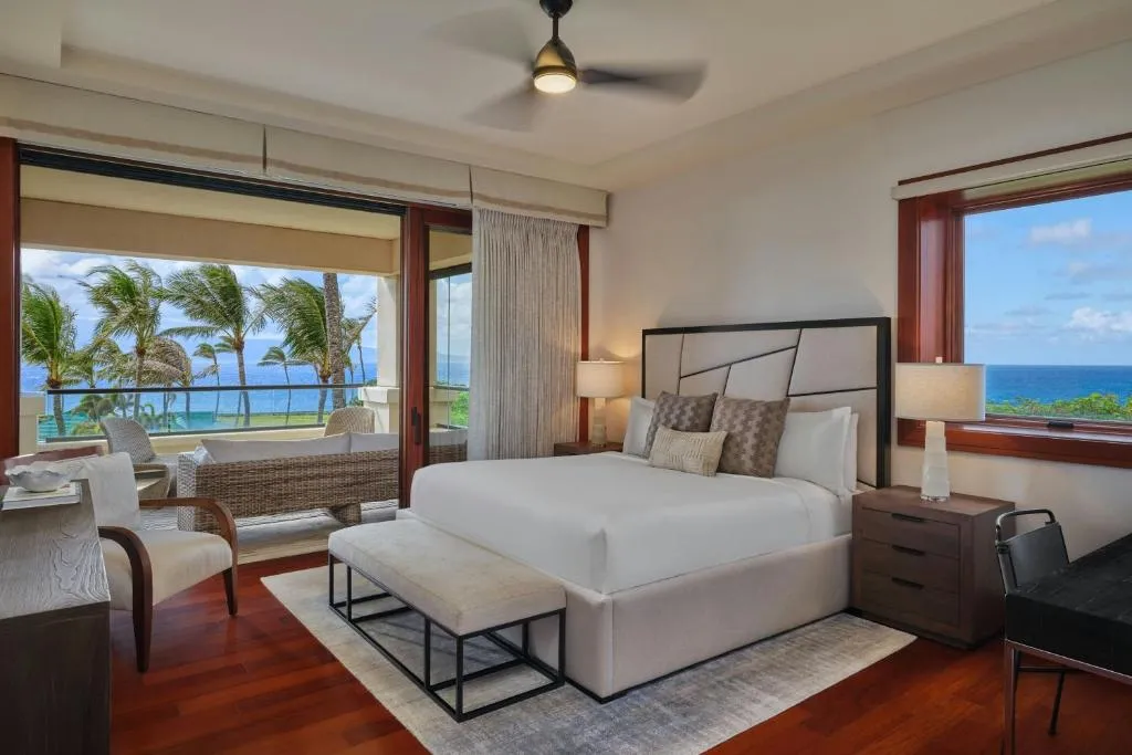 Three-Bedroom Grand Suite with Ocean View