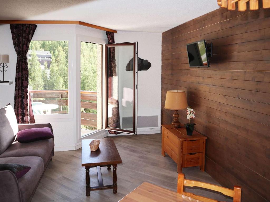 Studio cabine 4 personnes, balcon et accès direct pistes - FR-1-322-562