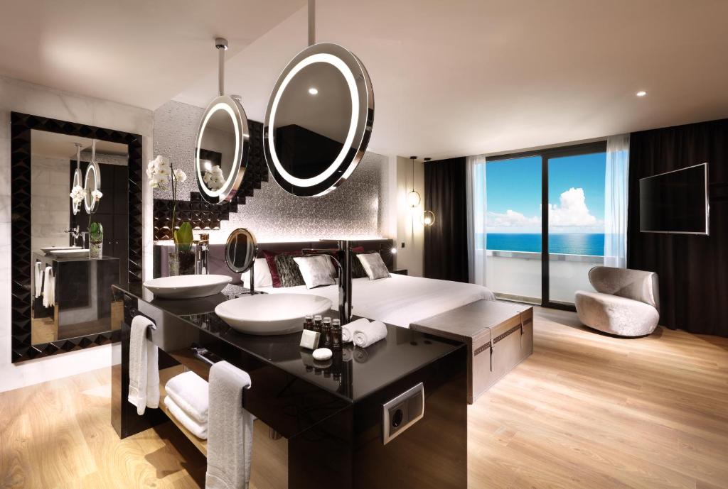 Hard Rock Hotel Tenerife - Rock Suite Platinum (2 Adults + 1 Child)