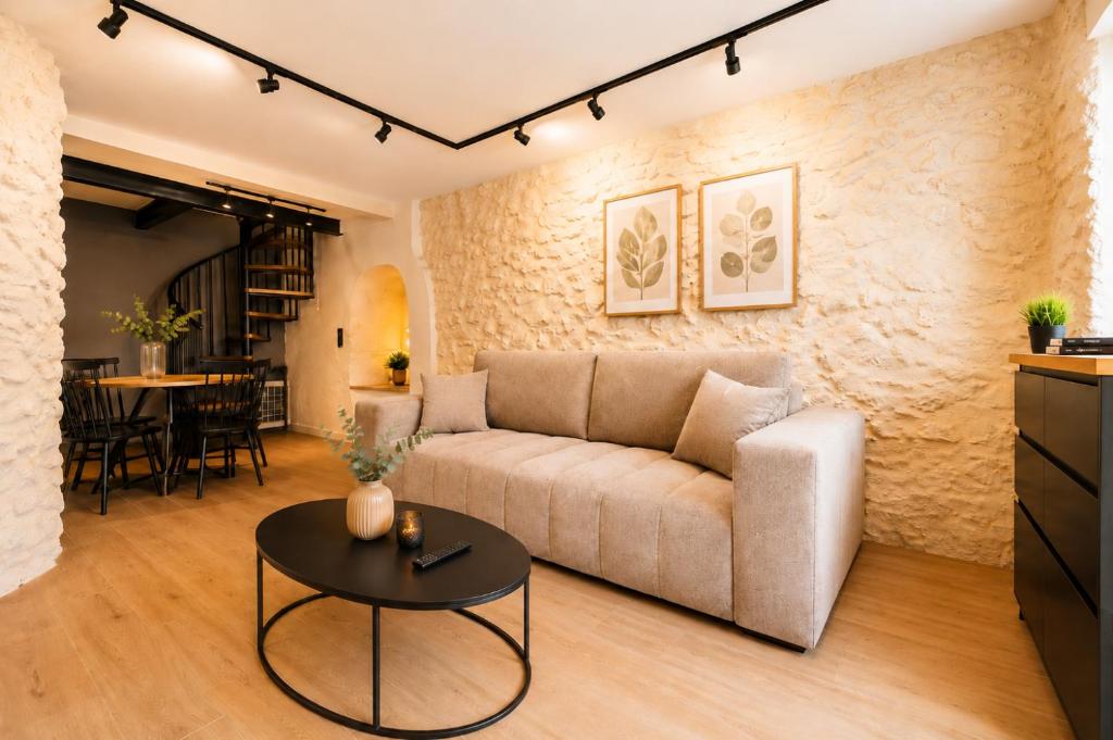 Charming Apartment in Montmartre