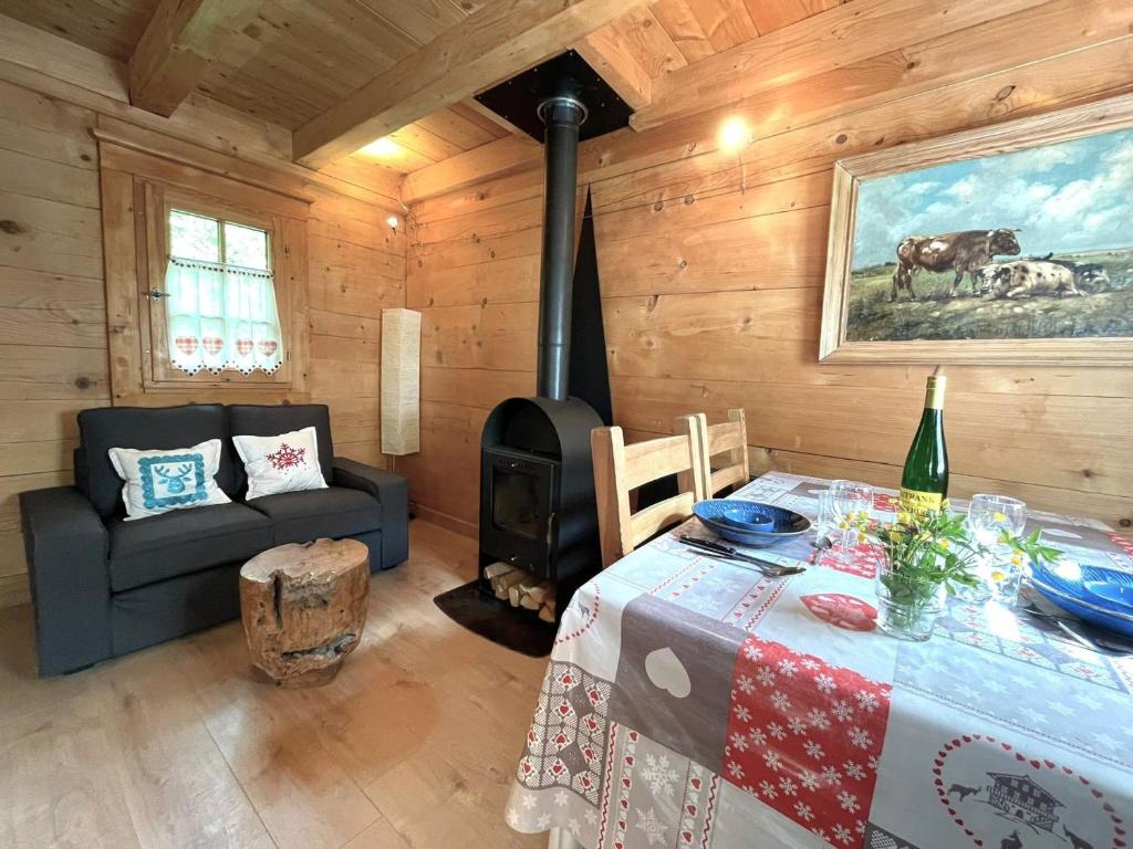 Charmant mazot avec jardin, animaux admis, parking, wifi