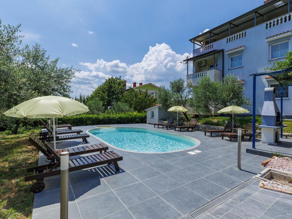 Apartment Gordana-3 by Interhome