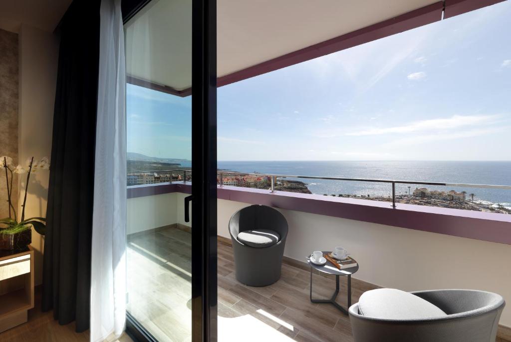 Hard Rock Hotel Tenerife - Deluxe Platinum Room