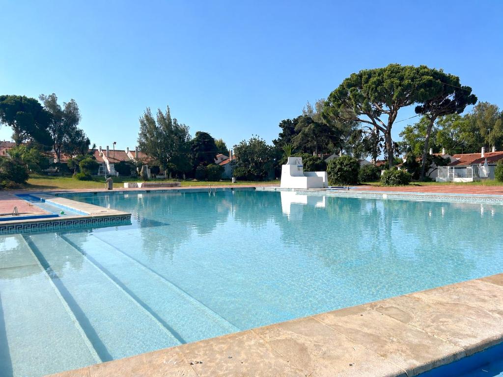 Cozy Studio with Pool - The Strip street & Beach