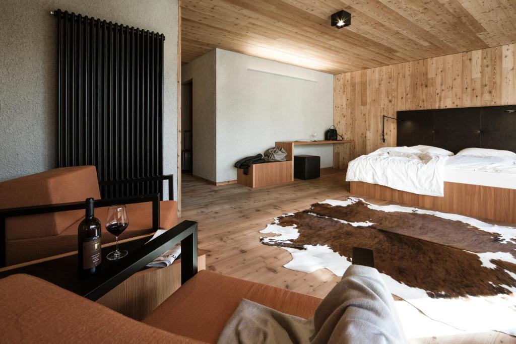 Postel nebo postele na pokoji v ubytování Hotel Weisses Kreuz