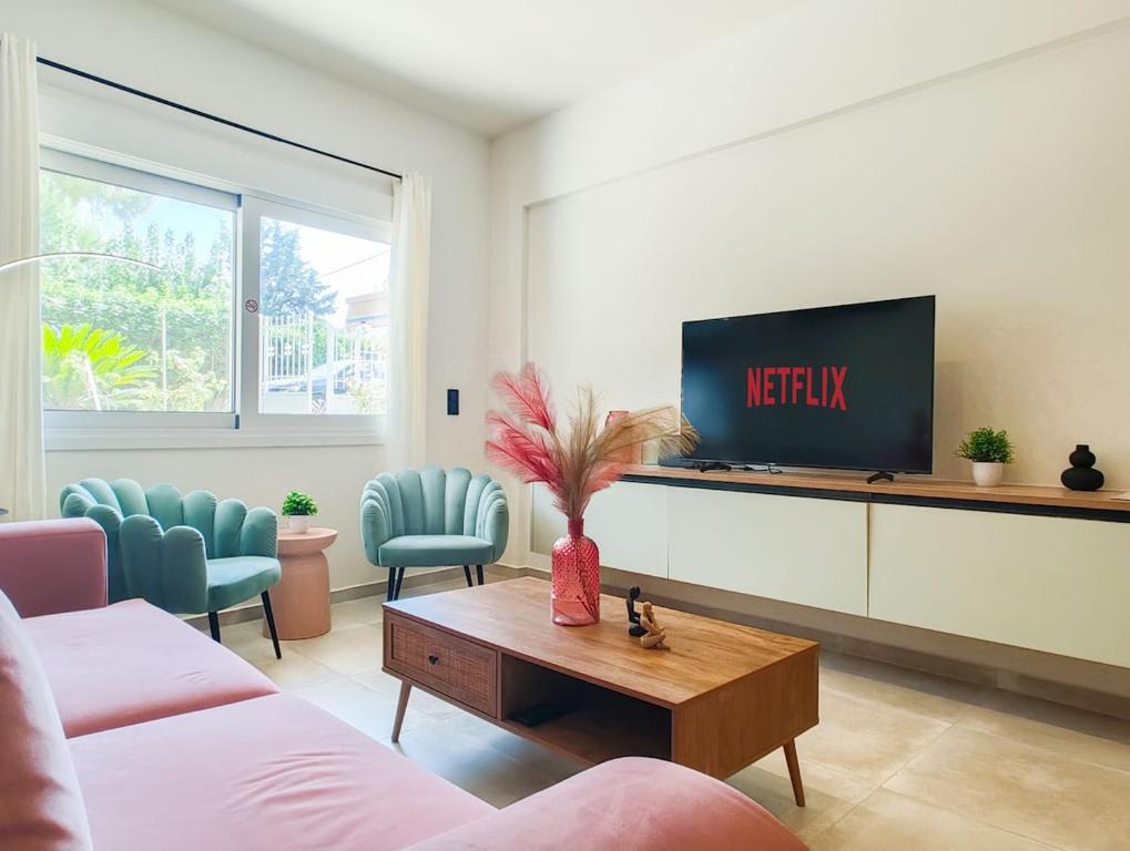 Soft & Fresh Flat in Glyfada Center