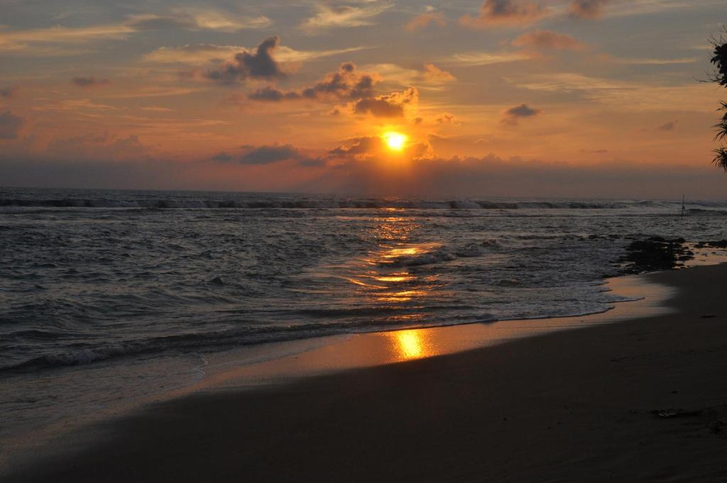 Gallery image of Villa Thalpe Breeze in Unawatuna