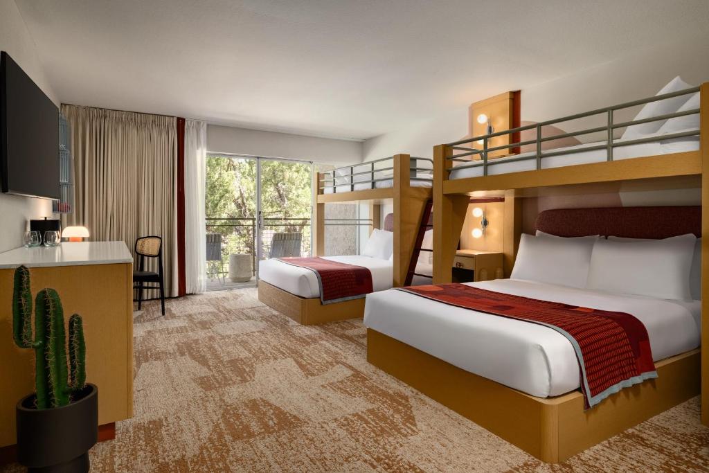 Poco Diablo Resort - 