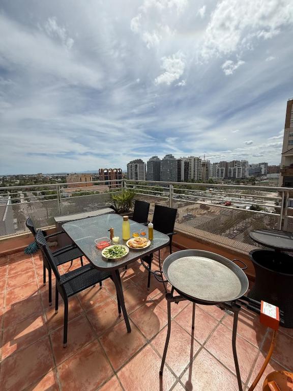 Premium Penthouse with Large Terrace, Ocean Views & Opposite the City of Arts and Sciences