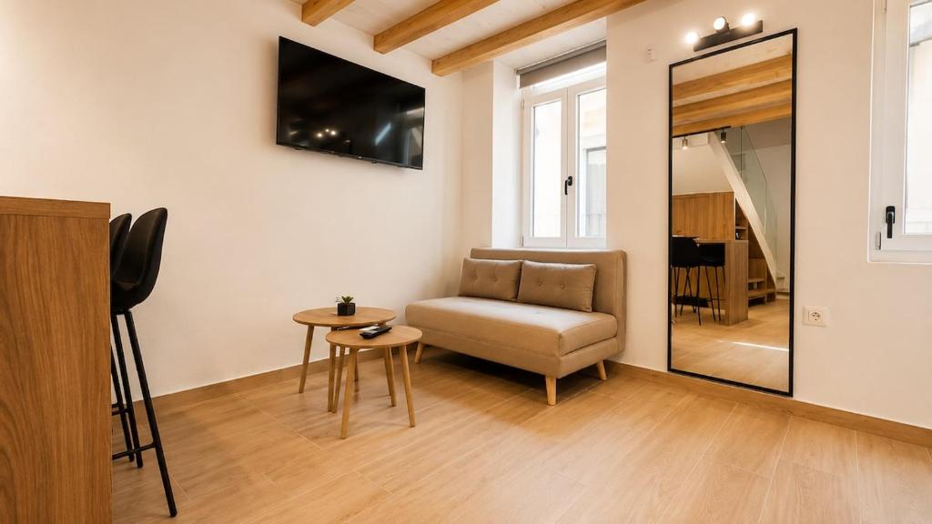 SAS luxury home 2
