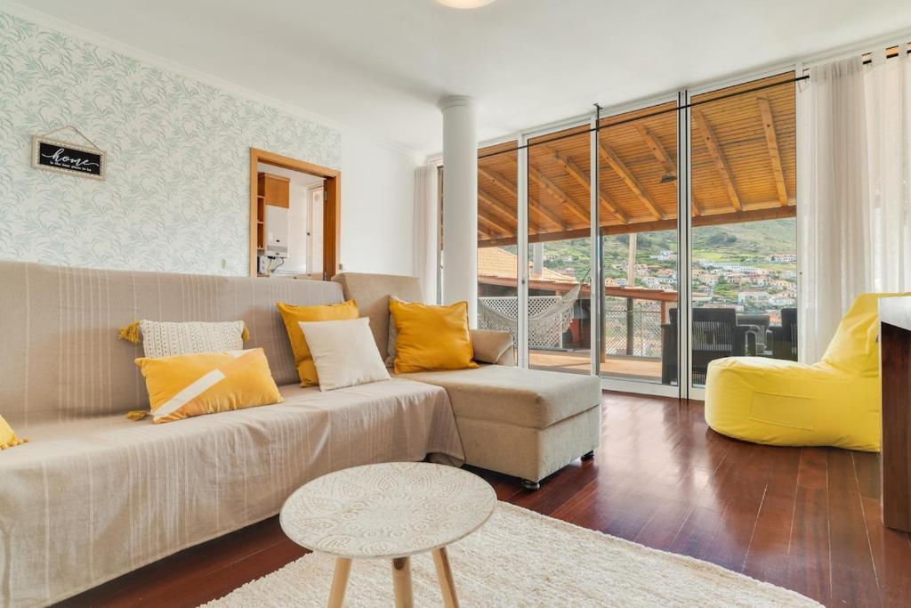 Alfa I Machico Home Bbq, Lounge & Beach Nearby