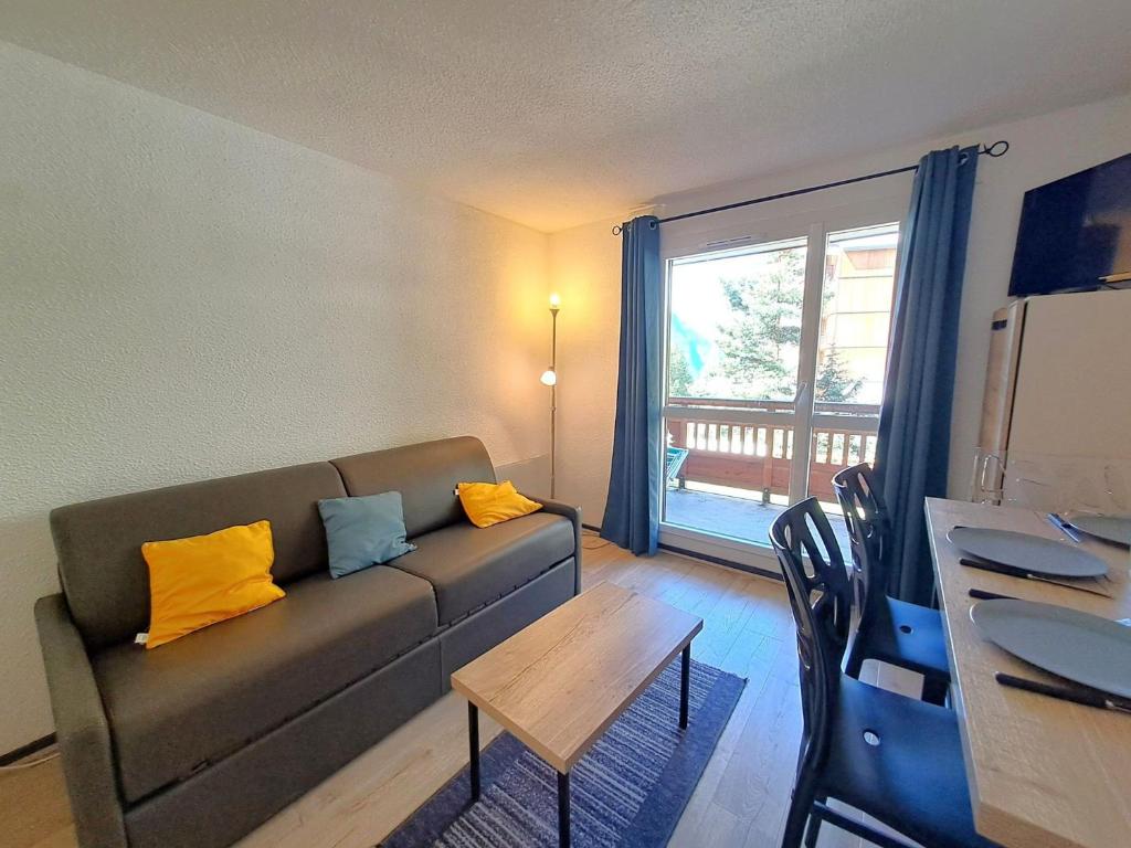 Studio confort pour 4, secteur calme avec parking couvert