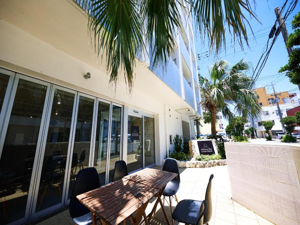 New Normal Hotel in NAHA WAKASA ニューノーマルホテルイン那覇若狭