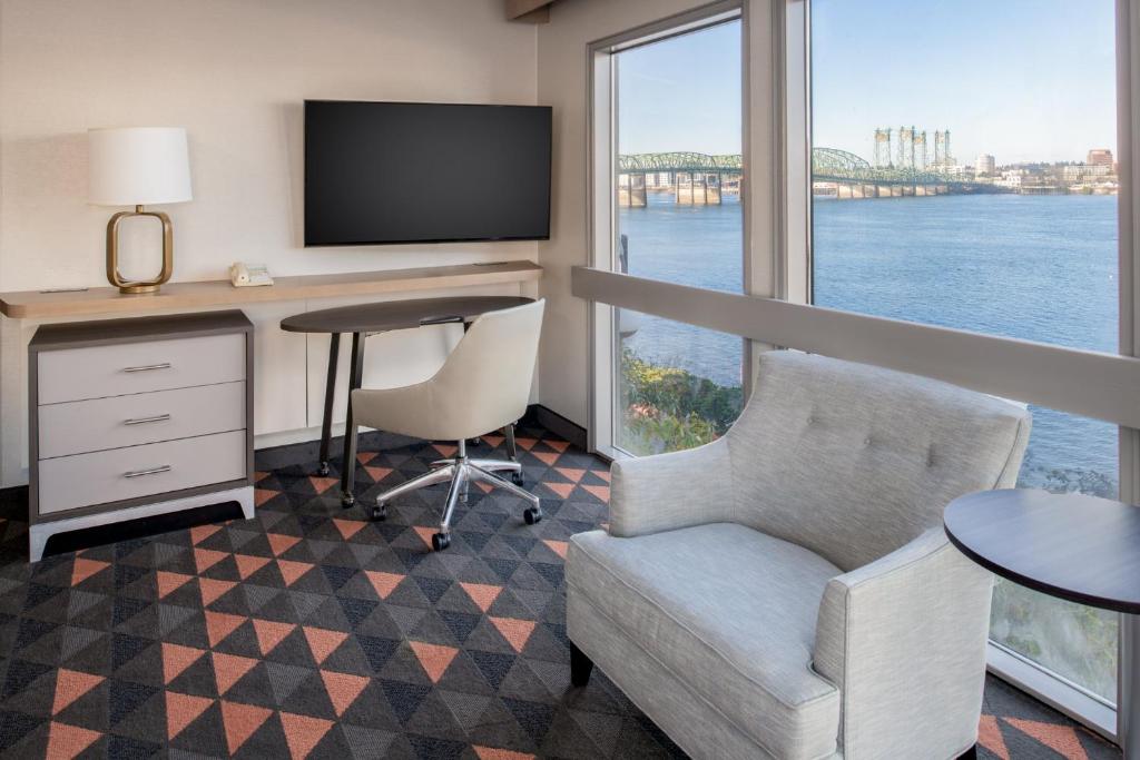 Holiday Inn Portland - Columbia Riverfront, an IHG Hotel - 