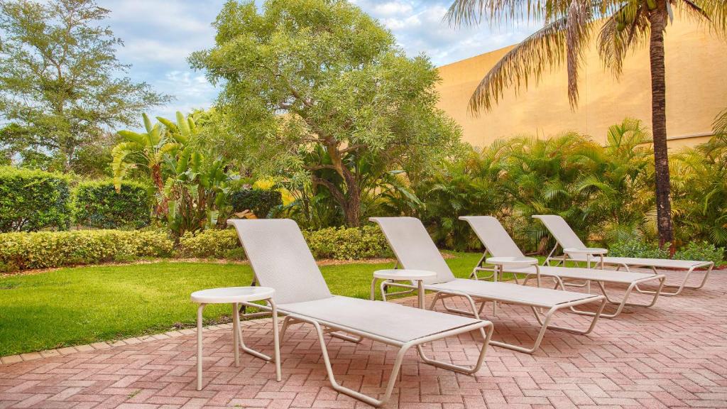 Zahrada ubytování Best Western Plus Miami-Doral/Dolphin Mall