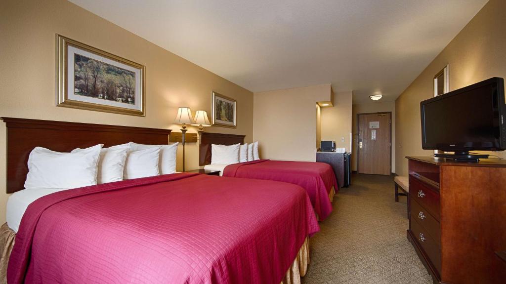 Best Western Penn-Ohio Inn & Suites photo