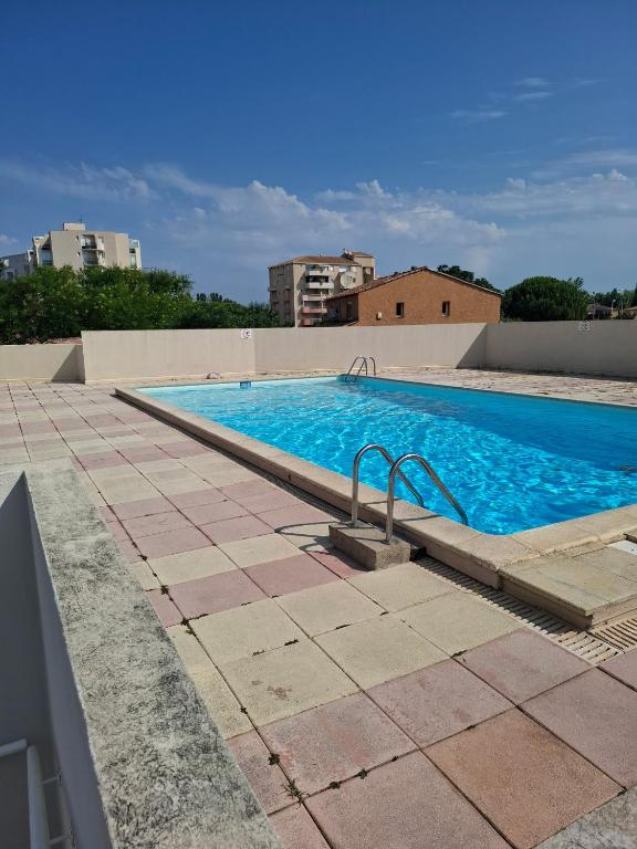 LES TERRASSES DU SOLEIL 4 couchages piscine parking