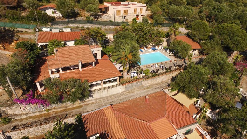 The swimming pool at or close to Casa Vacanze Villa Francy