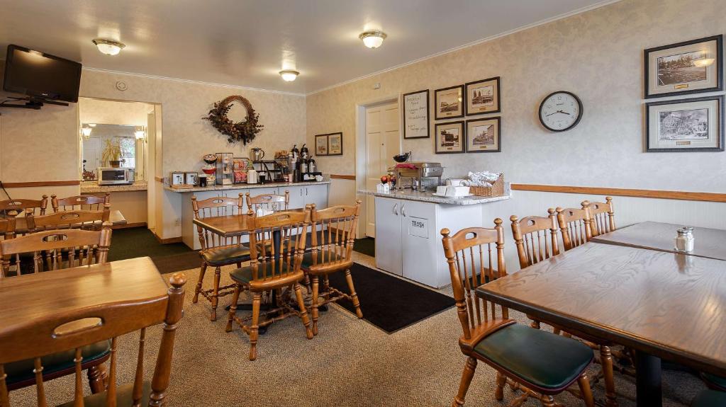 Baugh Motel, SureStay Collection by Best Western photo