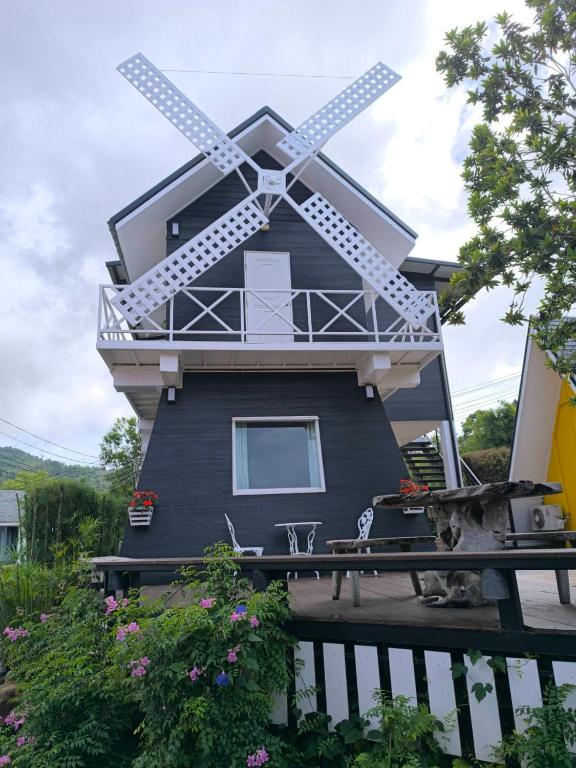 Ban Rai Rabeang Mok - Two-Bedroom House