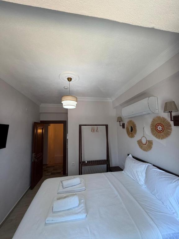 Gallery image of BLUE GALLEY GUEST HOUSe in Gokceada Town