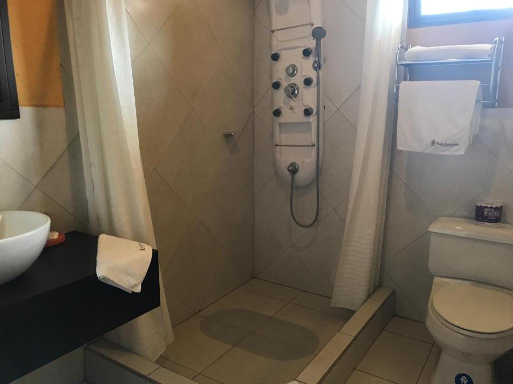 Koupelna v ubytování La Quinta San Andrés