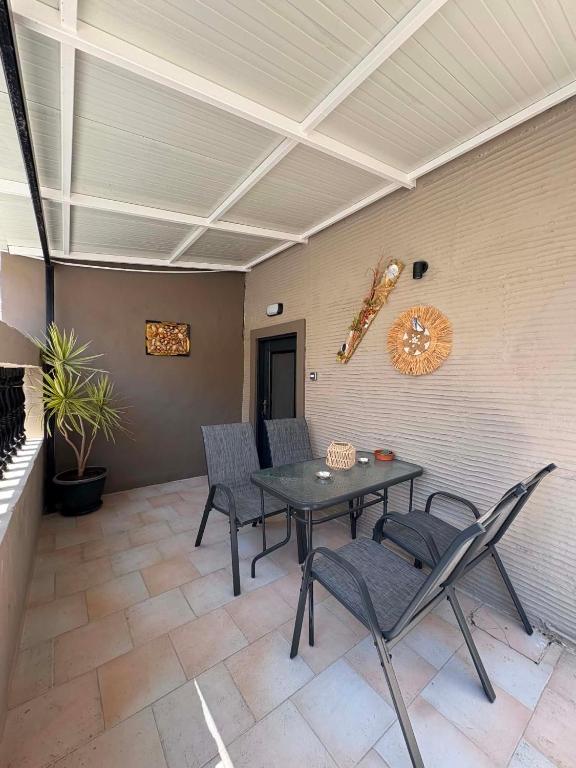 Neapolis Home by ADA