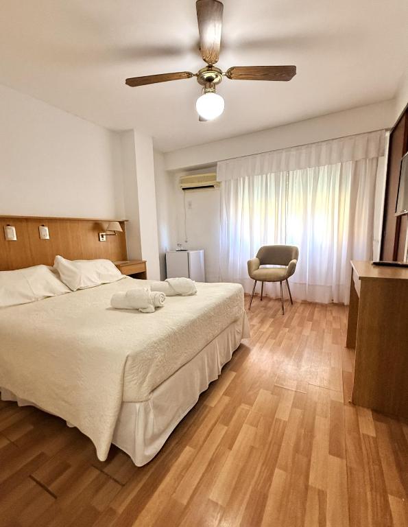 Hostal Del Sol Spa - 