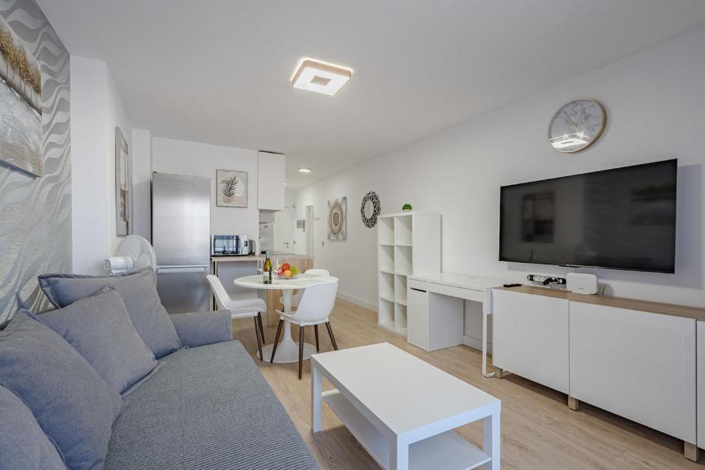 Apartment with mountain views in Los Cristianos