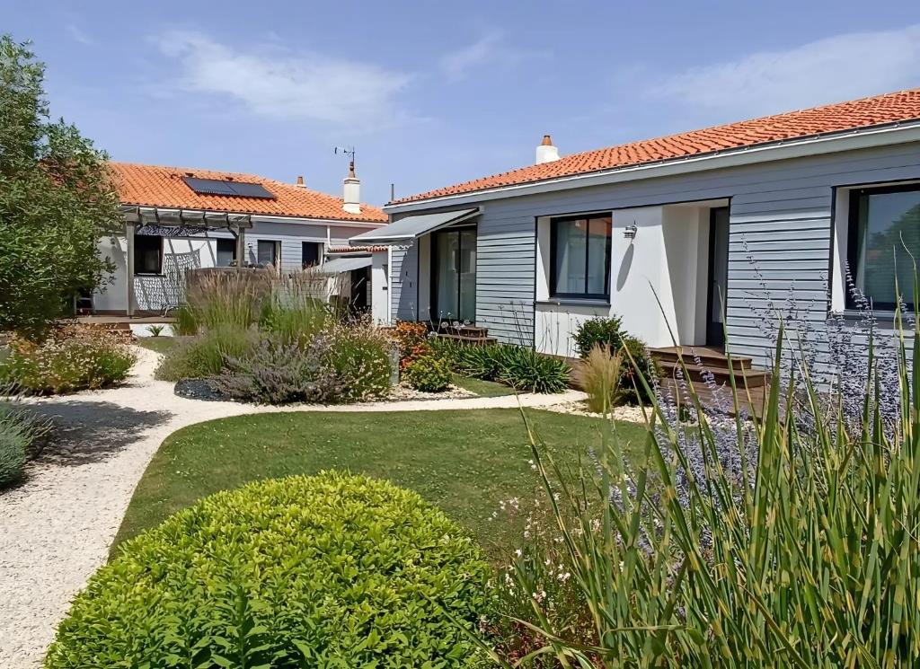 Chambres D'hôtes Les Agapanthes