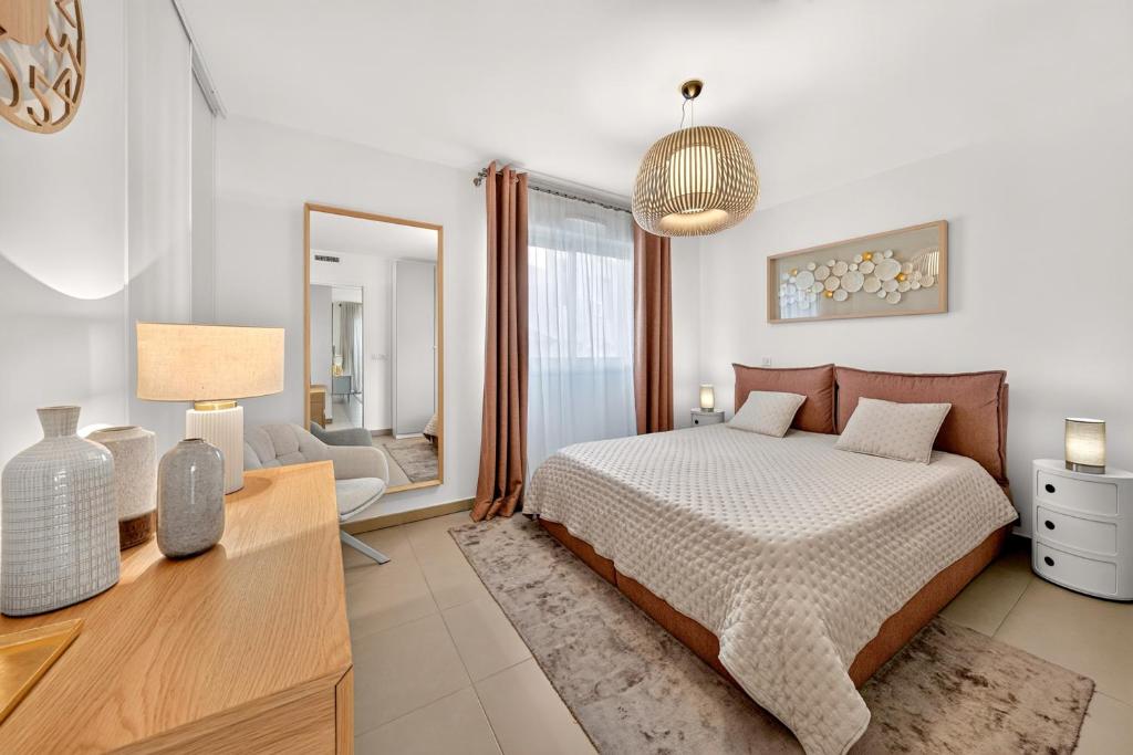 Beautiful apartment Cannes center terrace parking