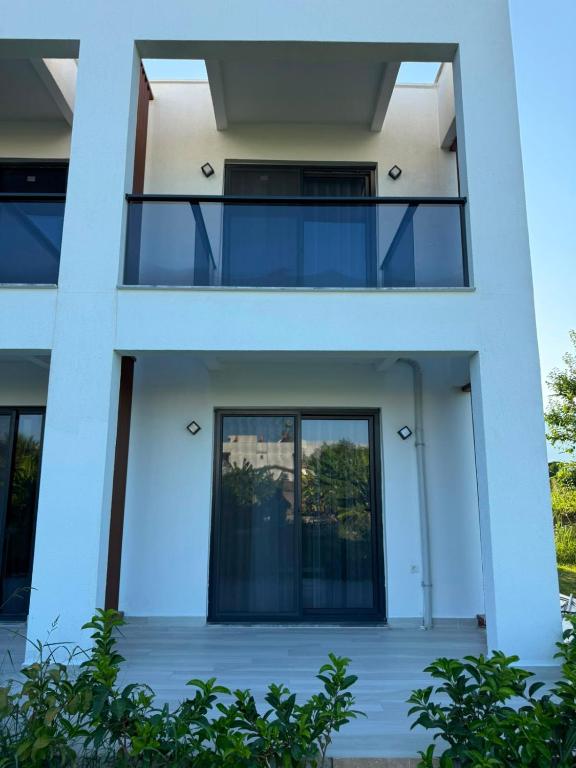 فضای داخلی کیریش گاردن در آنتالیا - تصویر ۳