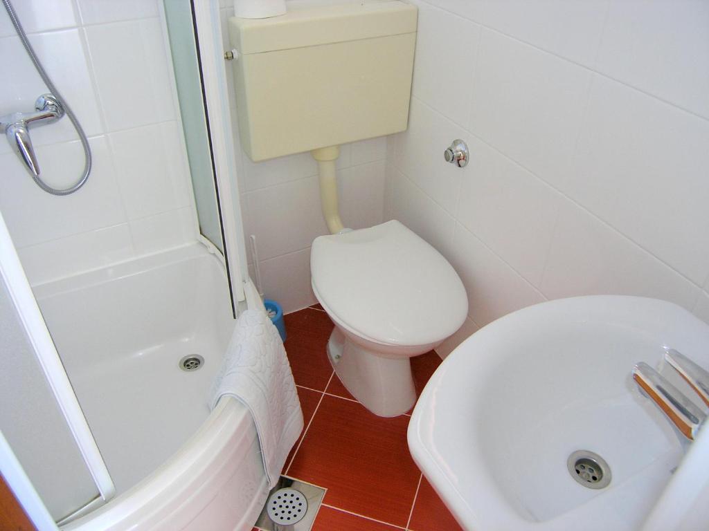 Łazienka w obiekcie Apartments Murgic