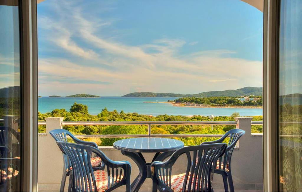Lovely Apartment In Sibenik With House Sea View