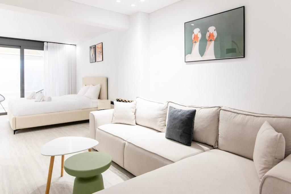 Jenn Modern Studio with Balcony & Close to Monastiraki
