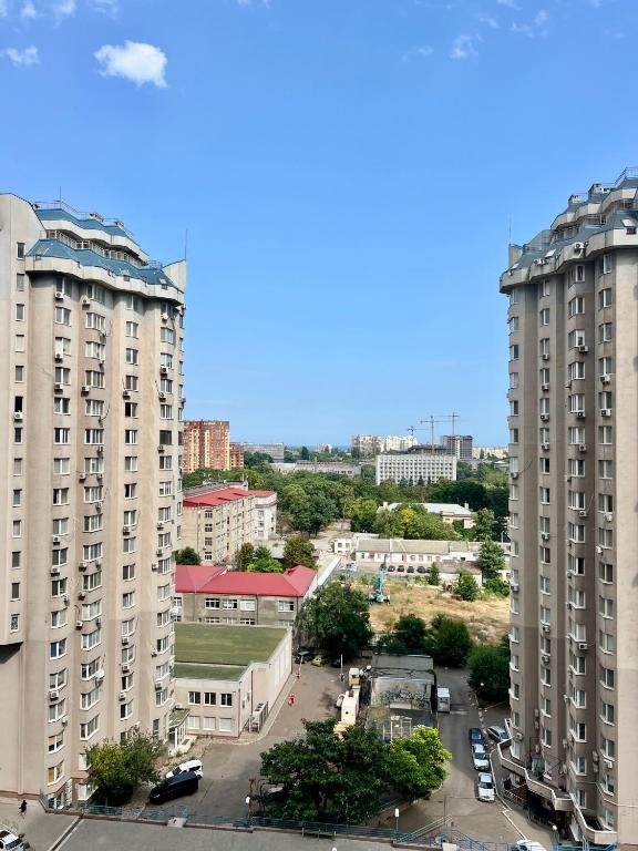Апартаменти в самом центре города Одессы топ локация вид моря головне фото